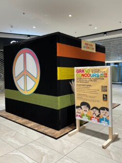 Selfie boxes Manor Sierre 5 , agence marketing événementiel suisse