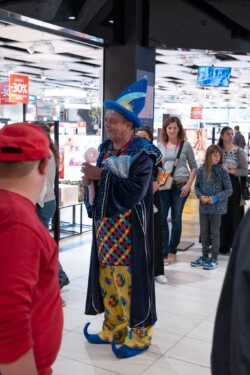 Expo 50 ans Manor Sierre 11 , agence marketing événementiel suisse